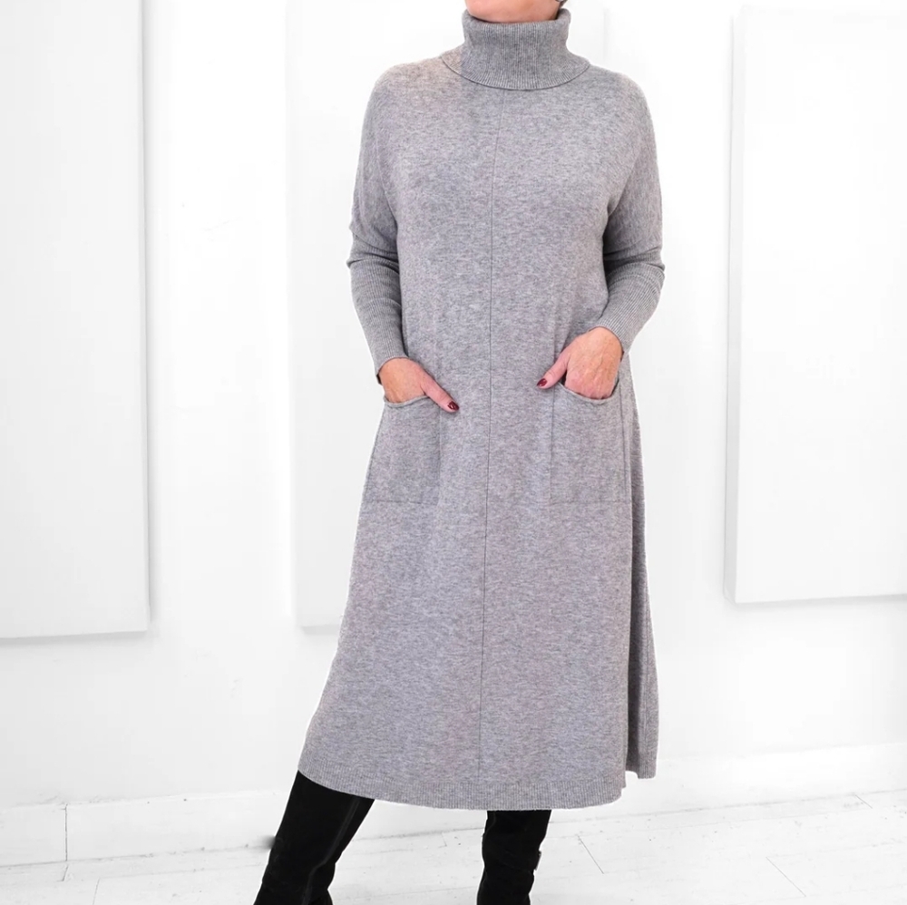 NWT Riva light grey long sleeve midi turtleneck sweater dress size XL